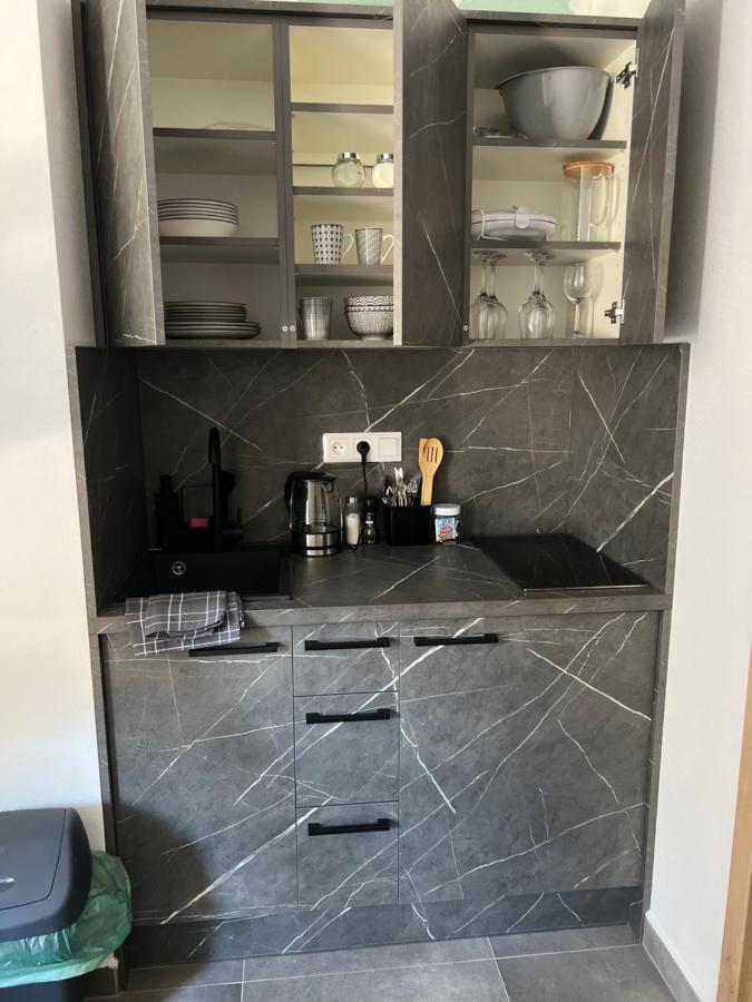 Hobiti Apartman - Bilbo Černá v Pošumaví Екстериор снимка